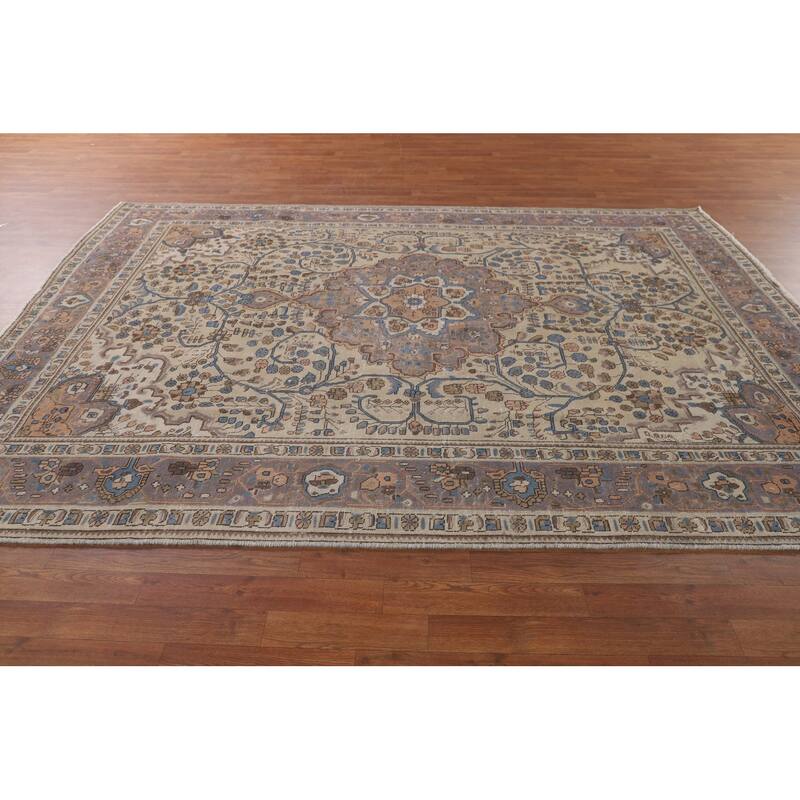 Traditional Tabriz Persian Vintage Rug Hand-Knotted Wool Carpet - 6'10"x 9'10"
