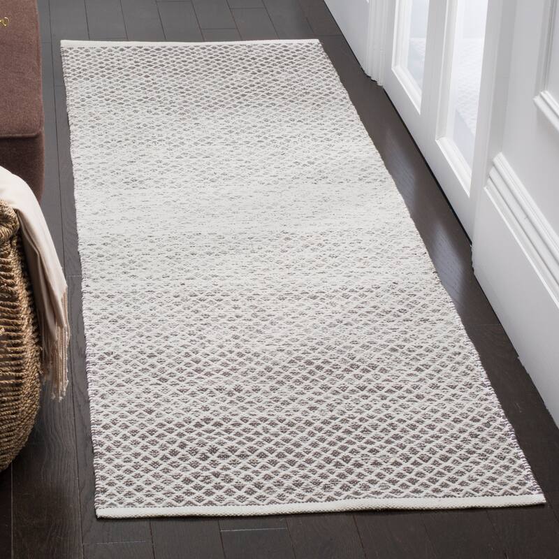 SAFAVIEH Handmade Flatweave Montauk Geert Cotton Rug - 2'3" x 8' - Light Grey/Ivory