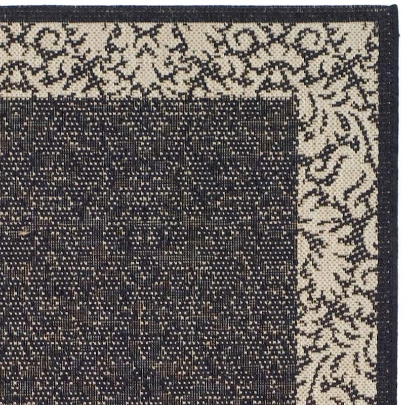 SAFAVIEH, Courtyard Foelke Indoor/ Outdoor Patio Backyard Rug