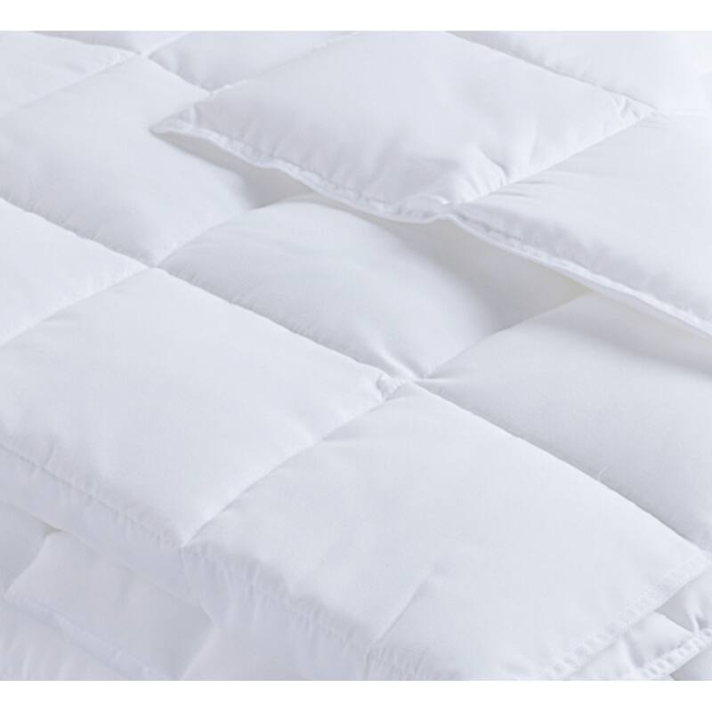 Water and Stain Resistant Bacteria Inhibiting Throw Blanket, 50" x 70"