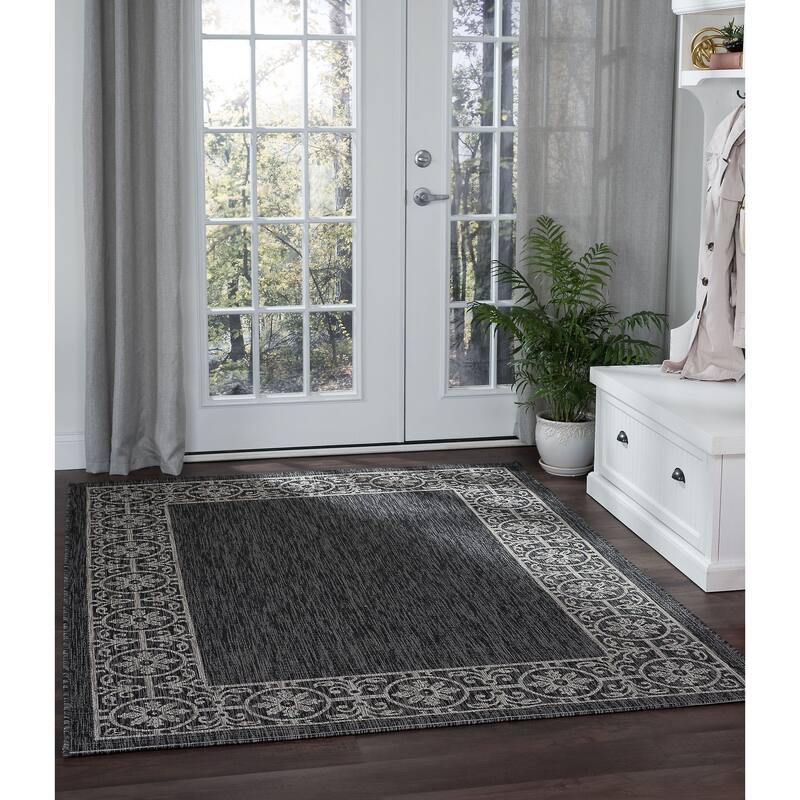 Colonnade Traditional Border Indoor/Outdoor Area Rug