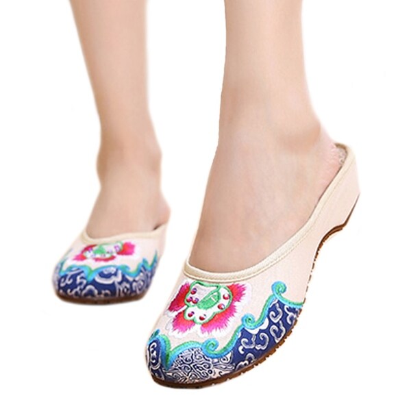 old beijing style shoes