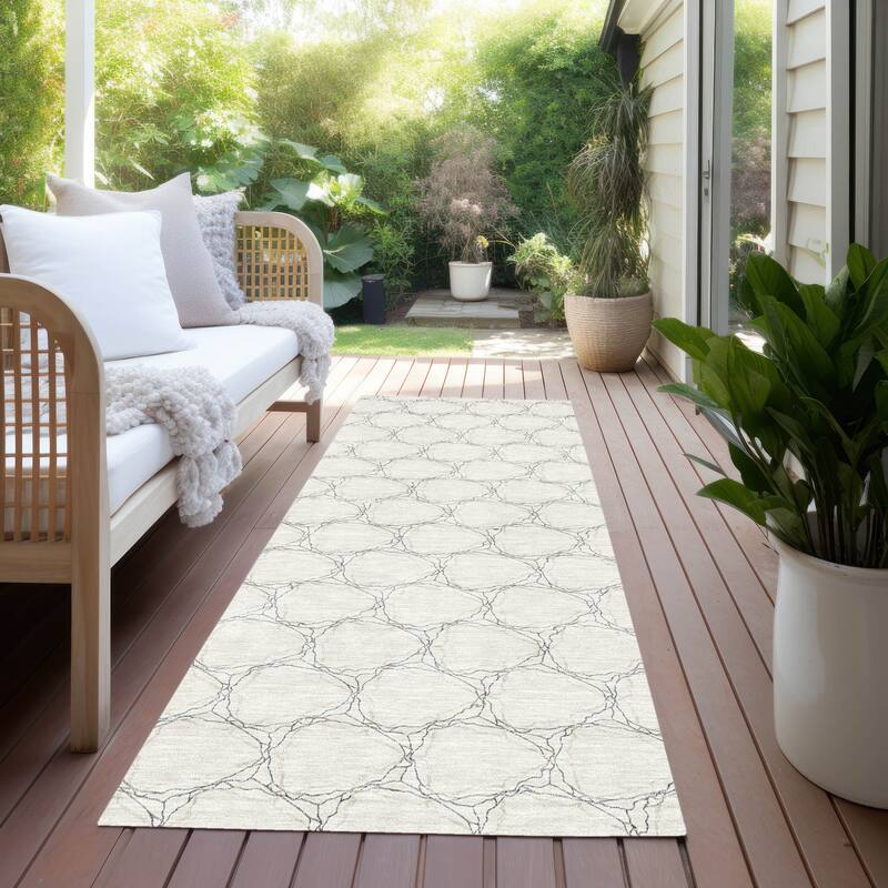 Machine Washable Indoor/ Outdoor Abstract Trellis Chantille Rug - Ivory - 2'3" x 7'6"