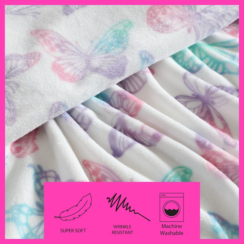 Betsey Johnson Printed Ultra Soft Plush Fleece Throw Blanket