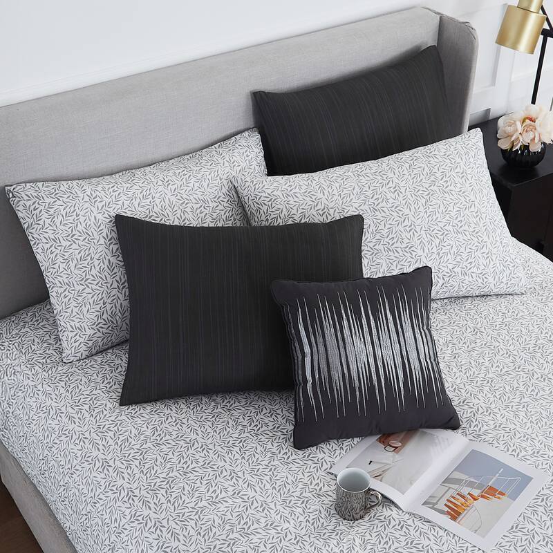 Nine West Lena Comforter Set 8-Piece Bed in a Bag