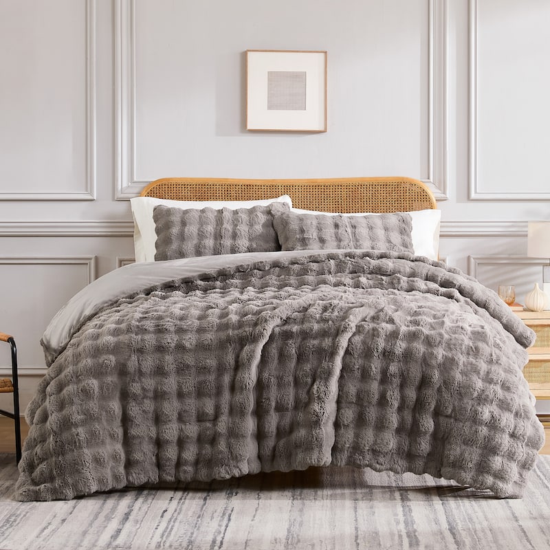 Luxe & Soft Faux Fur Comforter Set - King - Cal King - Taupe