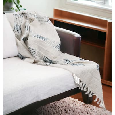 HomeRoots Gray Woven Cotton Throw Blanket with Fringe