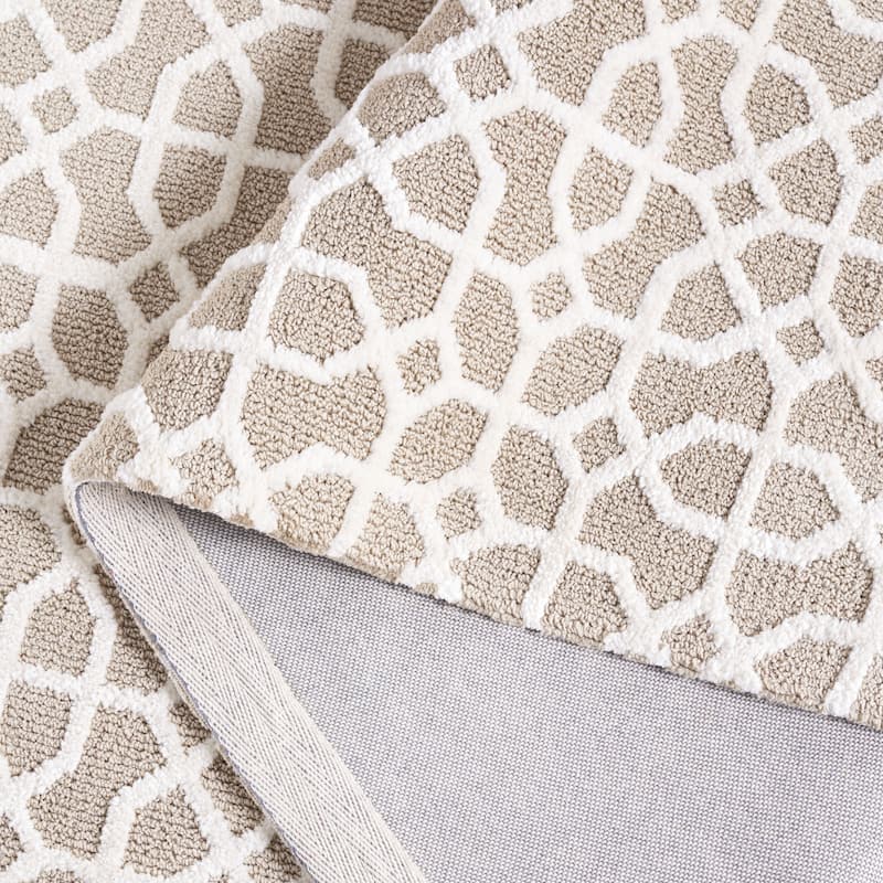 SAFAVIEH Audrey Nurhan Modern Geometric Rug