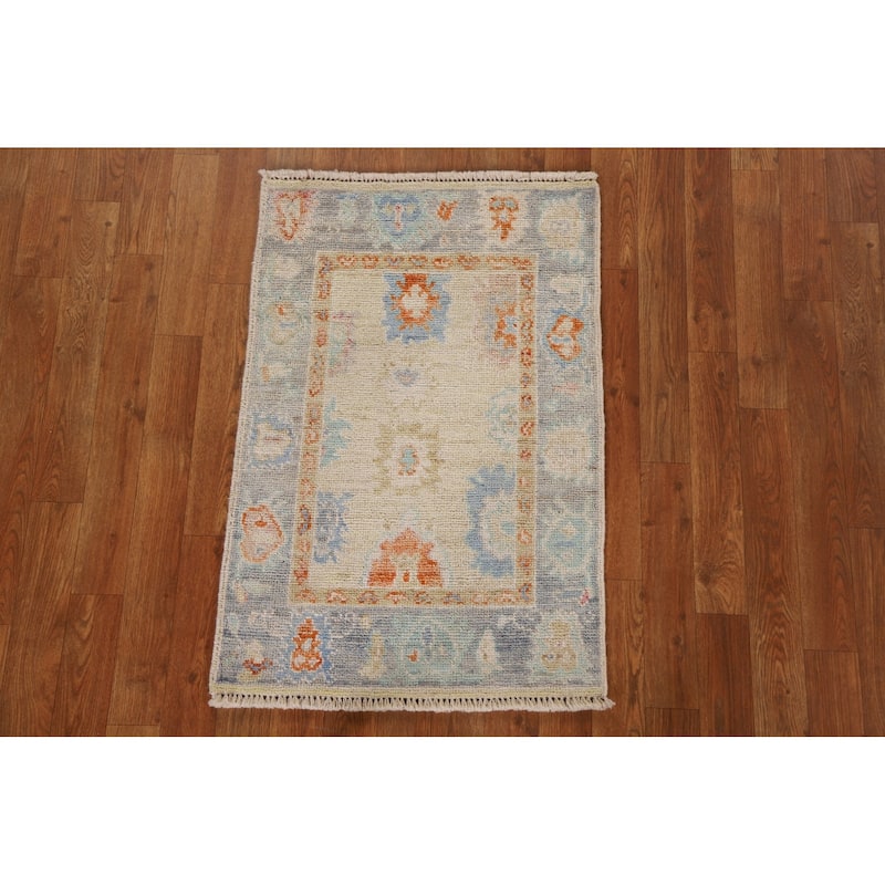 Hand Knotted Oriental 100% Wool Carpet Transitional Floral Beige & Ivories Oushak Area Rug - 2' 11'' X 2' 0''