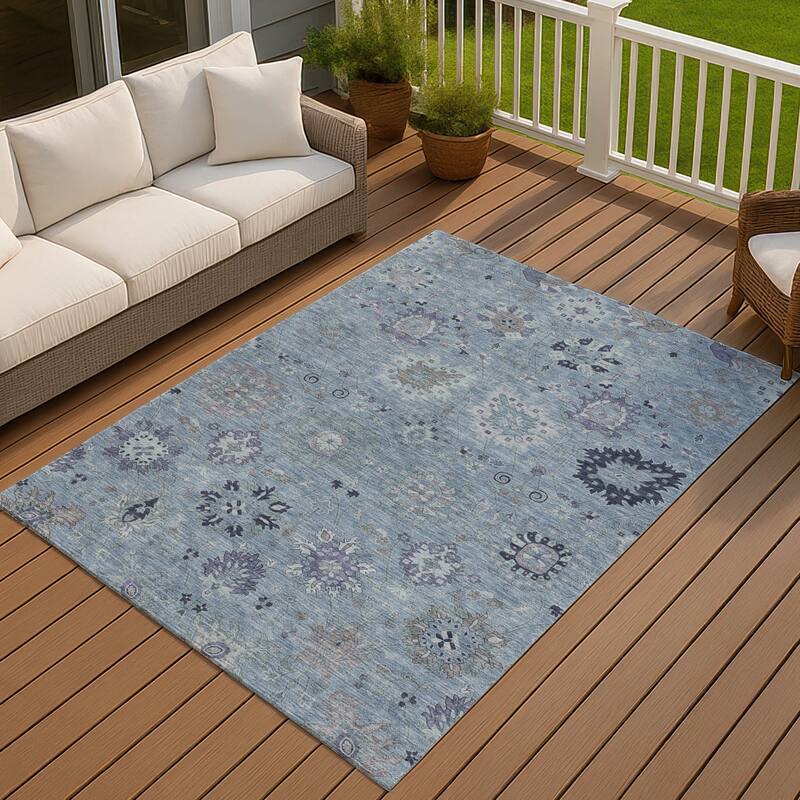 Machine Washable Indoor/ Outdoor Vintage Traditional Chantille Rug - Denim - 8' x 10'