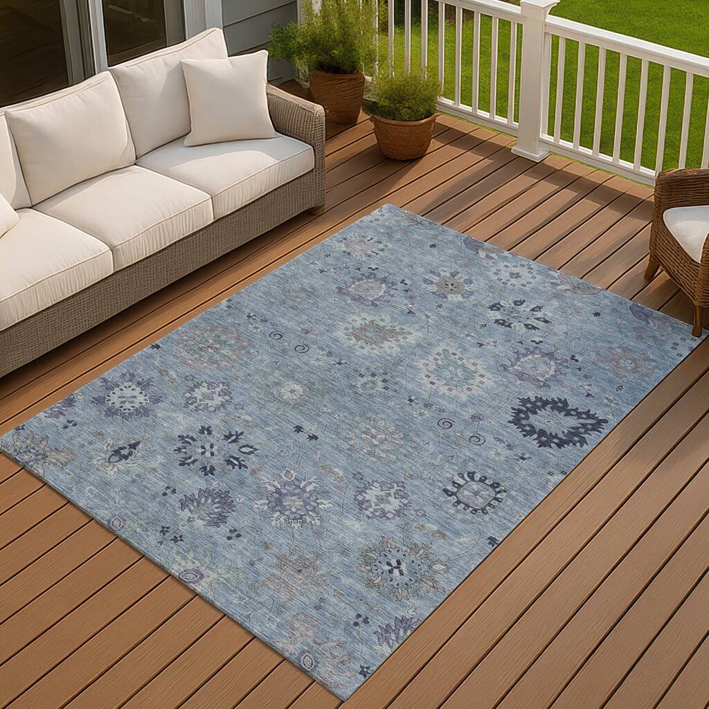 Machine Washable Indoor/ Outdoor Vintage Traditional Chantille Rug