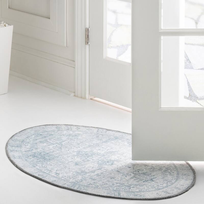 Transitional Rine Collection Area Rug - 2'x3'1" Oval - Ivory