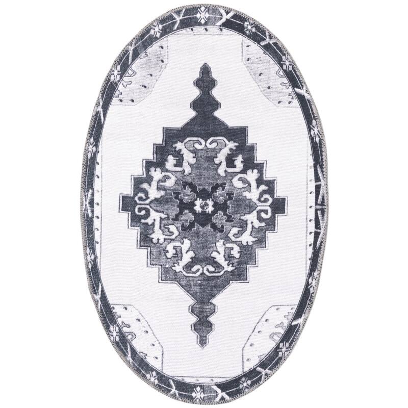 Traditional Rine Collection Area Rug