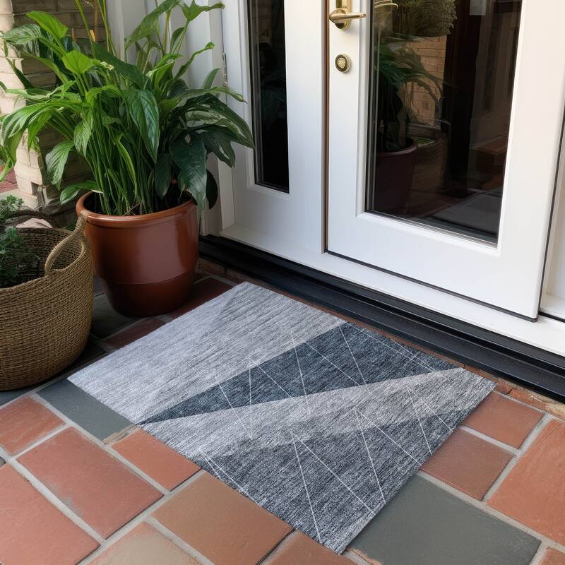 Machine Washable Indoor/ Outdoor Chantille Modern Prism Rug