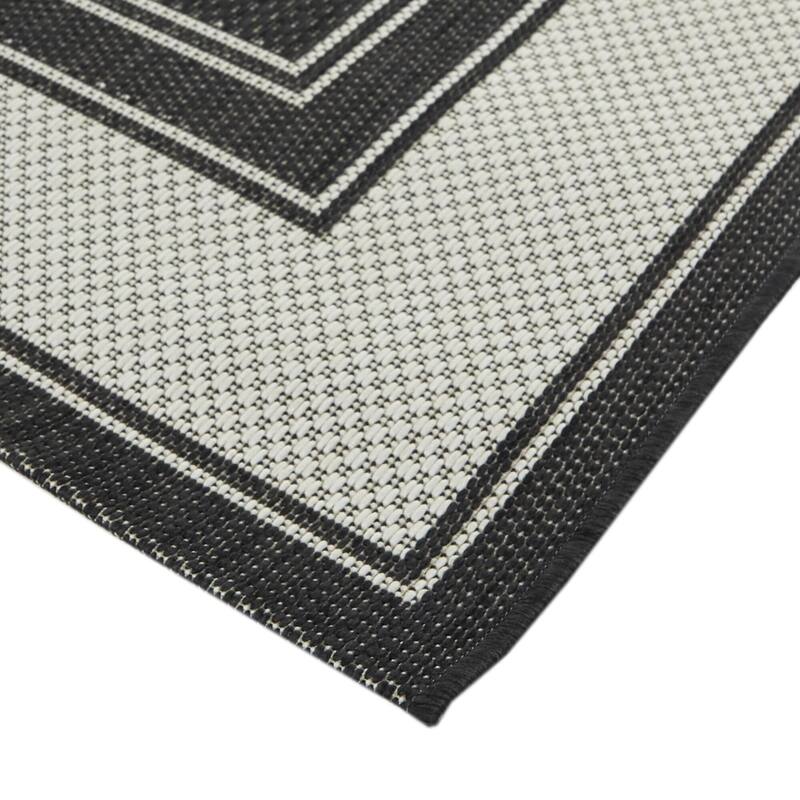 Birks Border Patio Indoor/Outdoor Area Rug