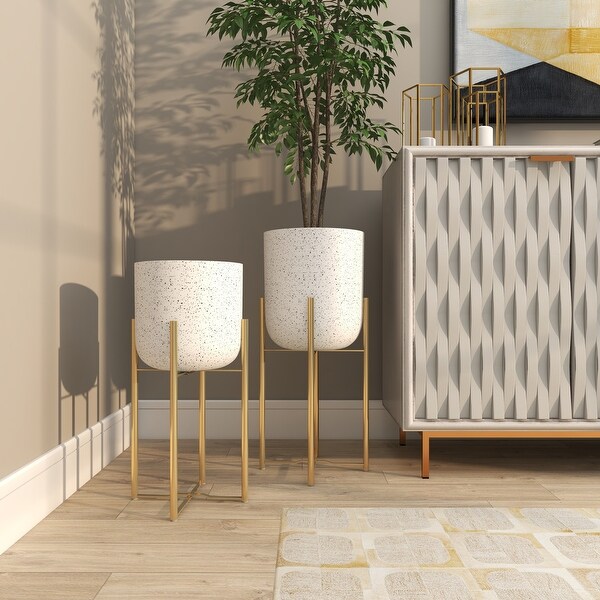 CosmoLiving by Cosmopolitan Silver, Gold, White or Black Metal