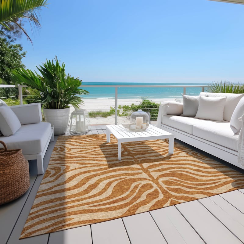 Machine Washable Indoor/ Outdoor Modern Animal Print Chantille Rug