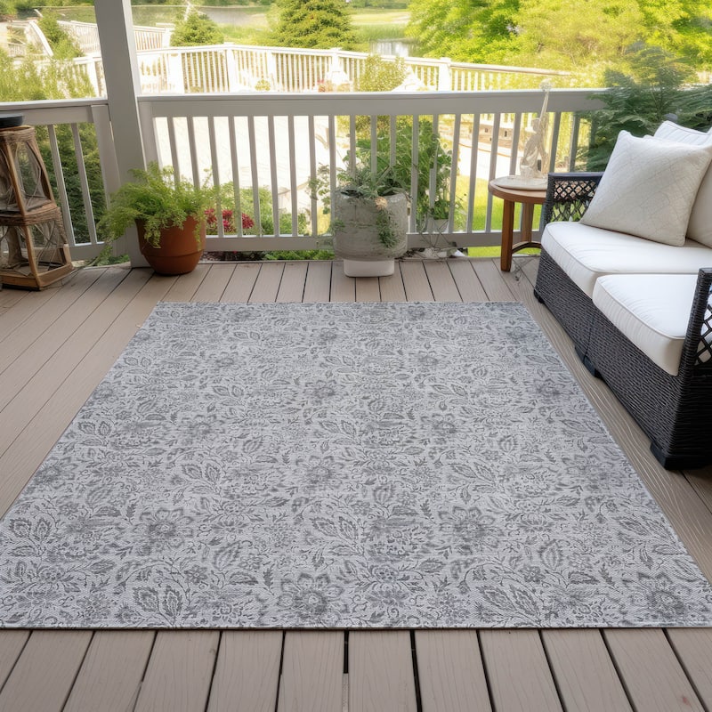 Machine Washable Indoor/ Outdoor Chantille Farmhouse Floral Rug