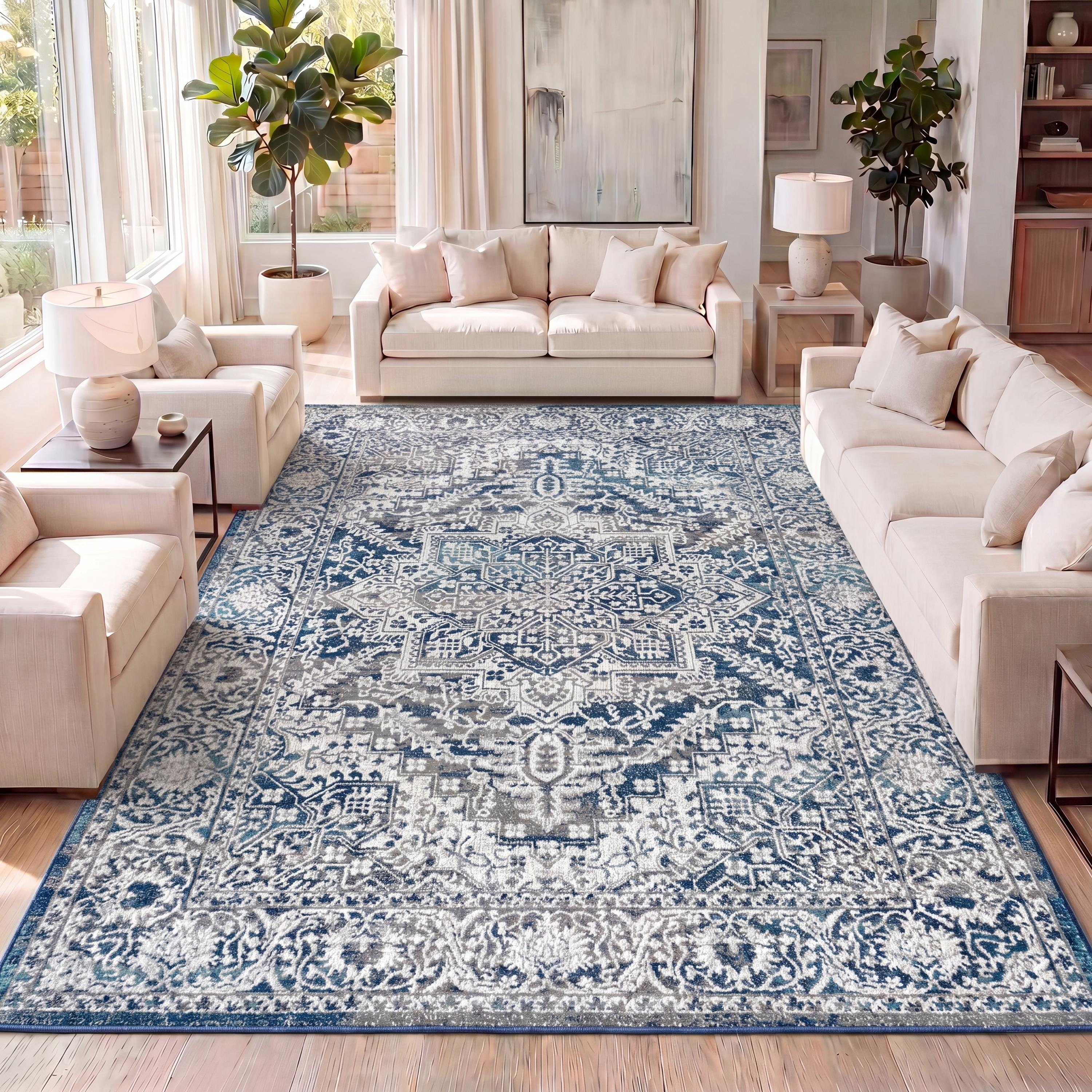 JONATHAN-Y-Traditional-Persian