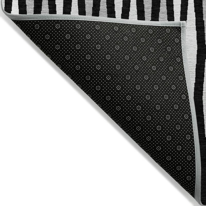 Machine Washable Indoor/ Outdoor Chantille Mosaic Contemporary Rug