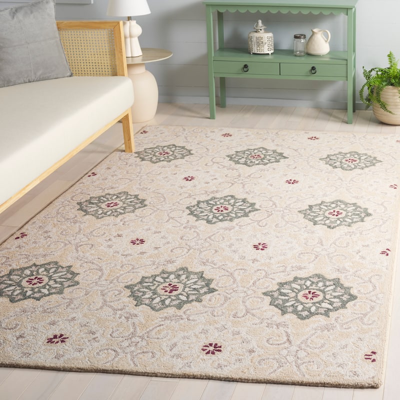 SAFAVIEH Handmade Metro Roxandra Wool Rug - 6' x 9' - Beige/Ivory