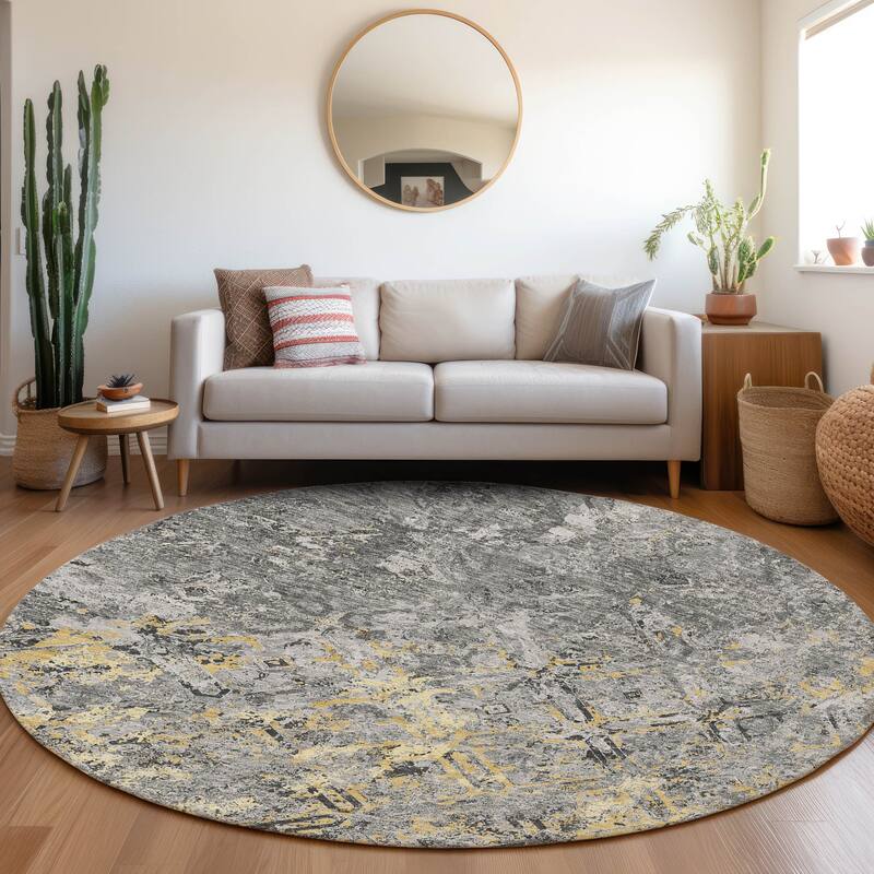 Machine Washable Indoor/ Outdoor Chantille Distressed Diamonds Rug