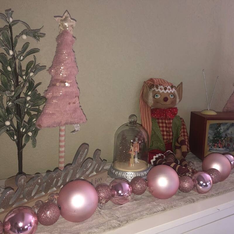 3-Finish Shatterproof Ball Christmas Garland - 6' x 4" - Pink - Unlit