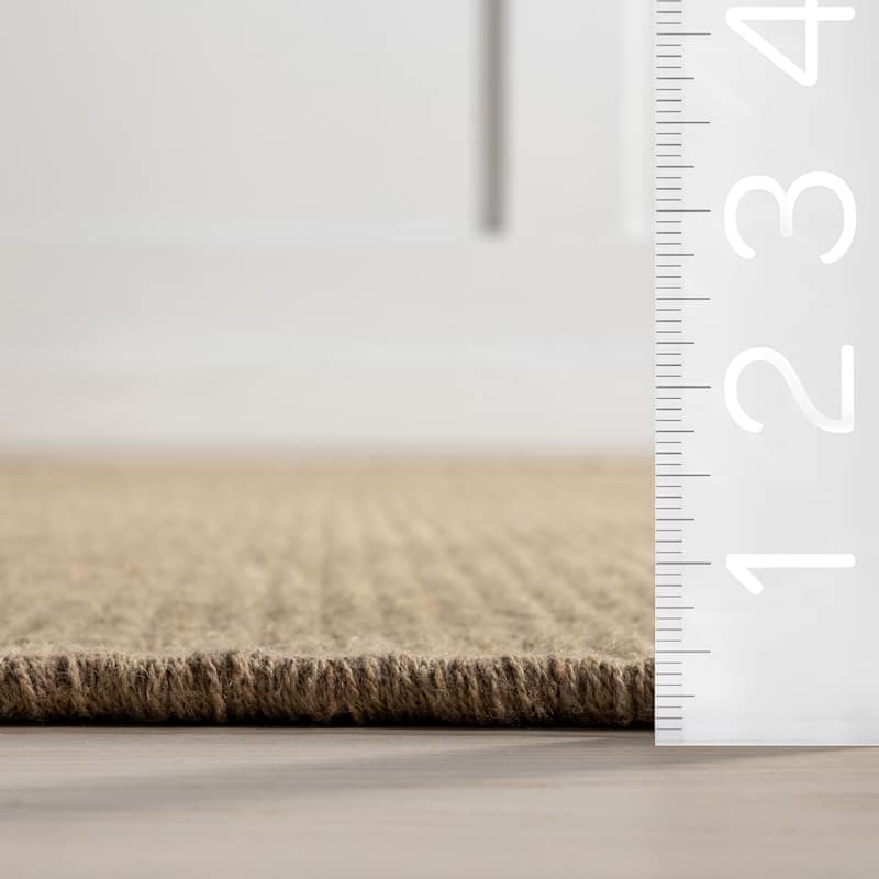 Nuloom Ainara Solid Handmade Jute Area Rug
