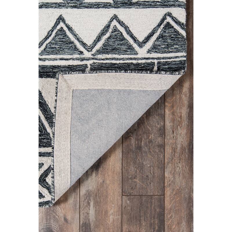 Momeni Mallorca Large-scale Tribal Hand-hooked Cotton Area Rug