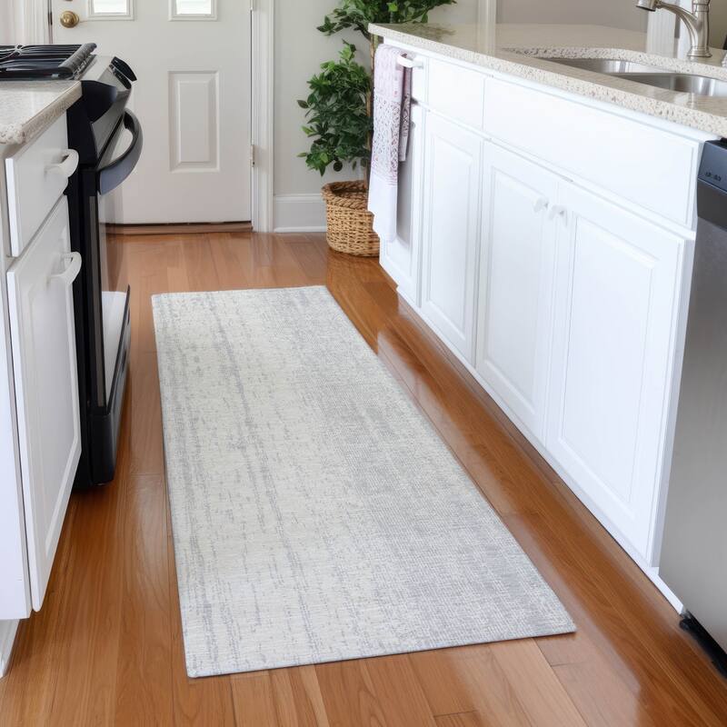 Premium Washable Super Soft Transitional Ombre Mayfield Rug - Silver - 2'3" x 7'6"
