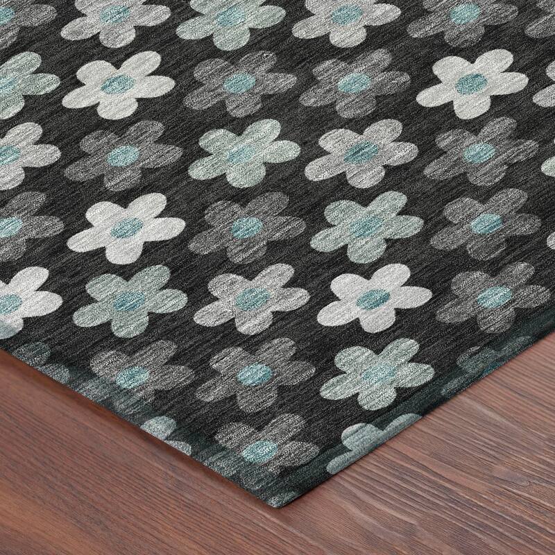 Machine Washable Indoor/ Outdoor Floral Kechi Chantille Rug