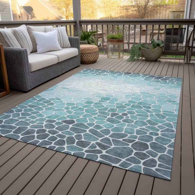 Machine Washable Indoor/Outdoor Contemporary Ombre Chantille Rug