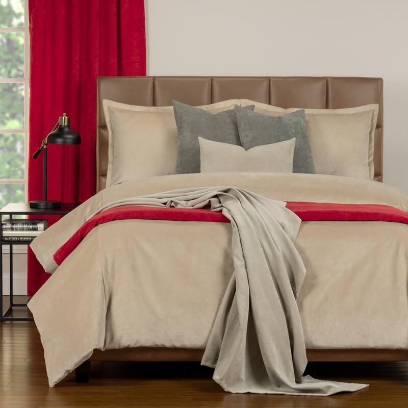 Mixology Padma 7 Piece Duvet Cover and Insert Set