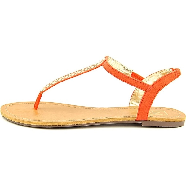 Material Girl Womens SAGE Split Toe Casual T-Strap Sandals