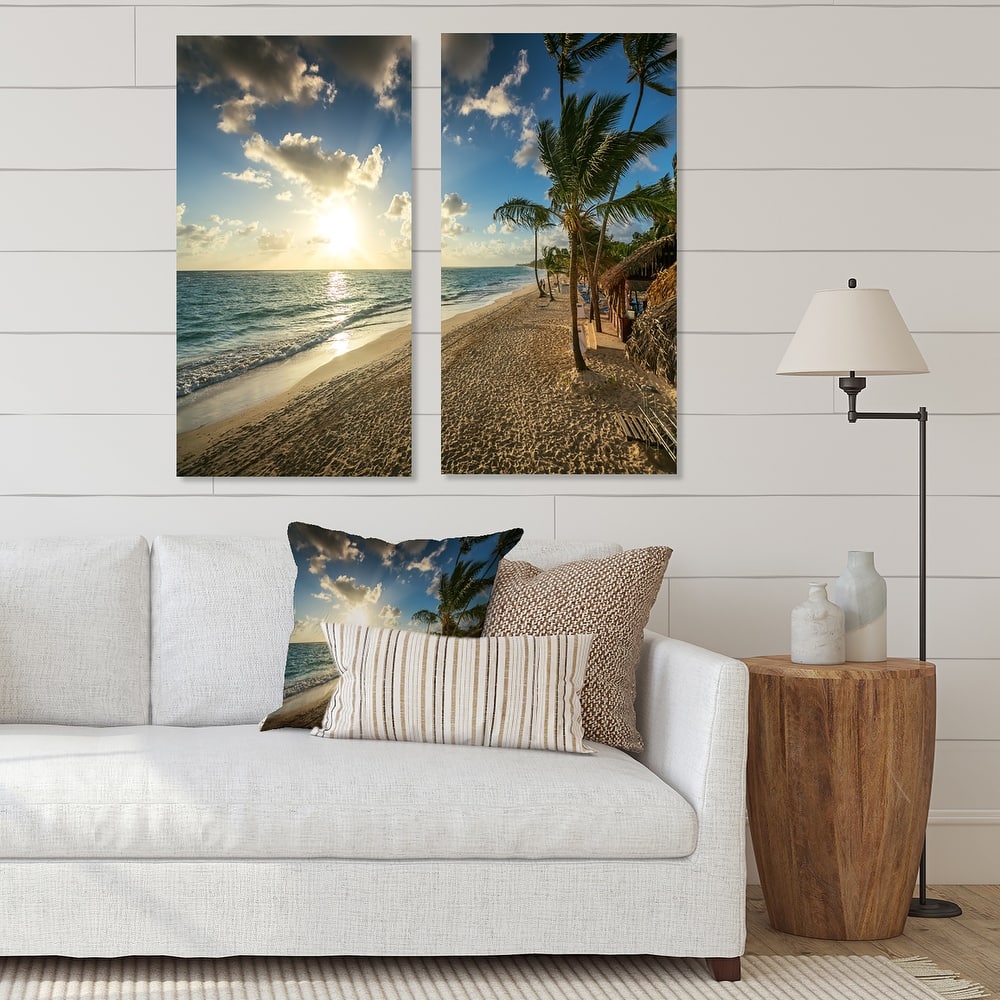 Designart "Beautiful Caribbean Vacation Beach" Large Beach Canvas Wall Art Print 2 Piece Set