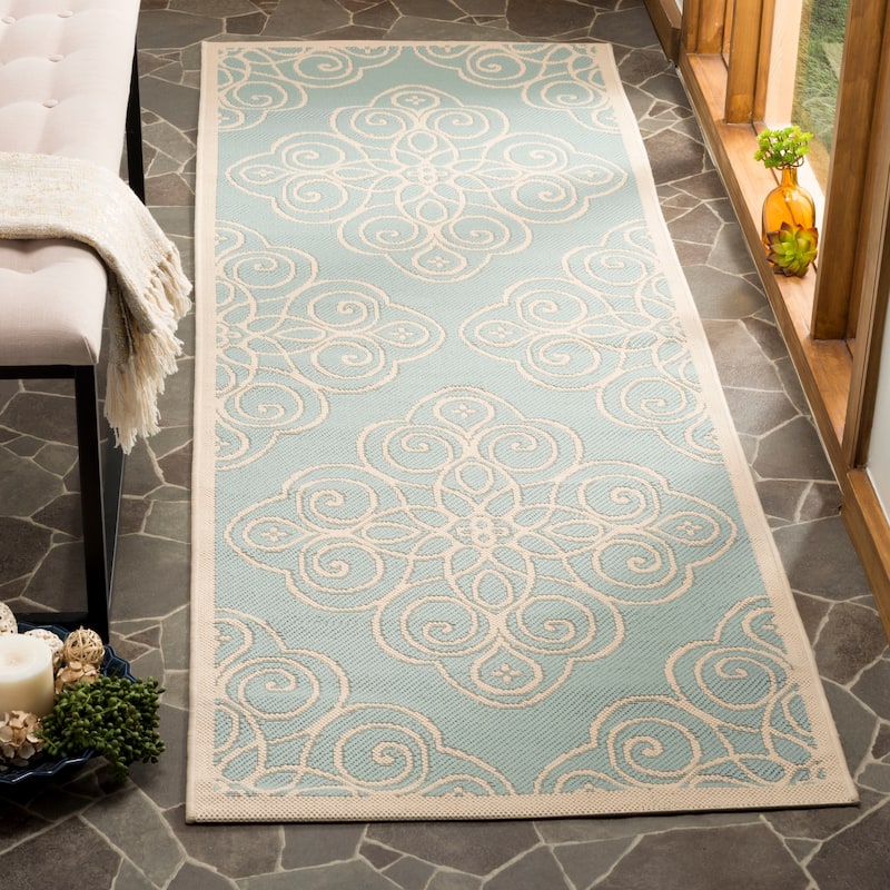Martha Stewart by SAFAVIEH Rosamond Indoor/ Outdoor Waterproof Rug