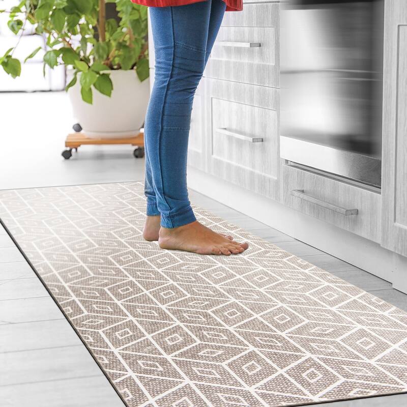 World Rug Gallery Modern Geometric Anti-Fatigue Standing Mat