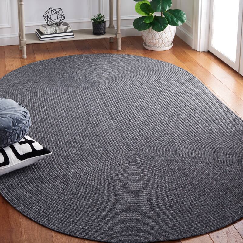 SAFAVIEH Handmade Braided Sakineh Casual Rug