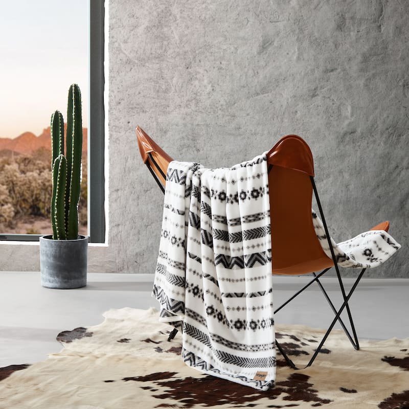 Wrangler Printed Ultra Soft Plush Fleece Throw Blanket. - Diamond Trail Black