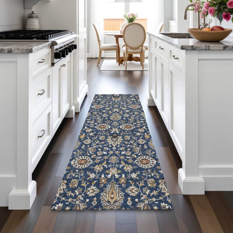 Machine Washable Indoor/Outdoor Traditional Persian Chantille Rug