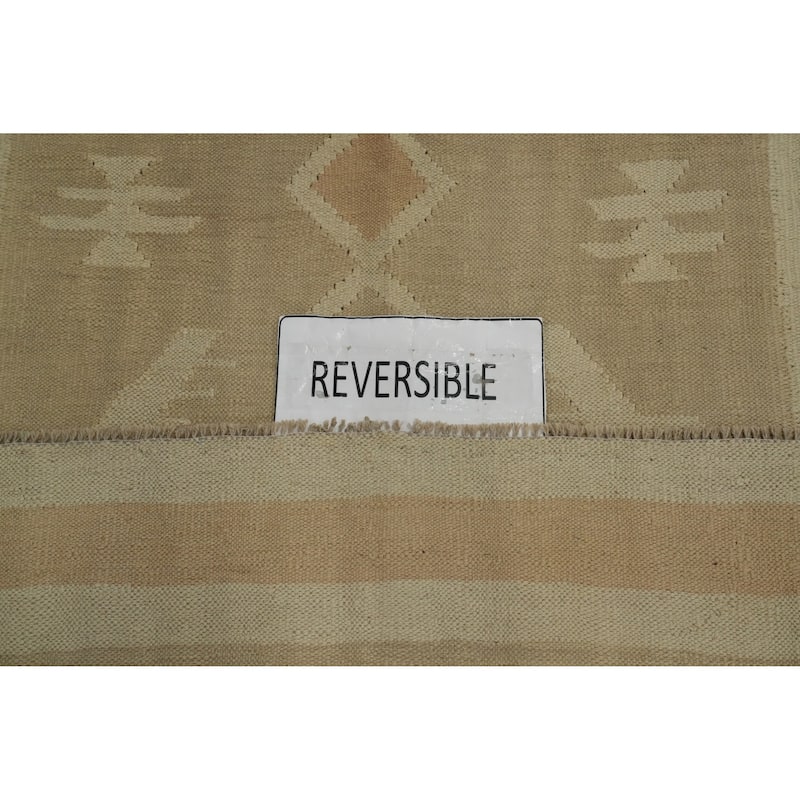 Hand Woven Southwestern Wool Beige Geometric Area Rug - 5' 11'' X 4' 0''