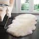 SAFAVIEH Handmade Sheepskin Aybek Genuine Pelt Rug