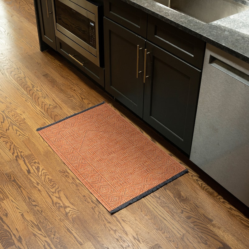 Alameda Solid Color Medallion Machine Washable Indoor Area Rug - 2' x 3' - Orange/Copper