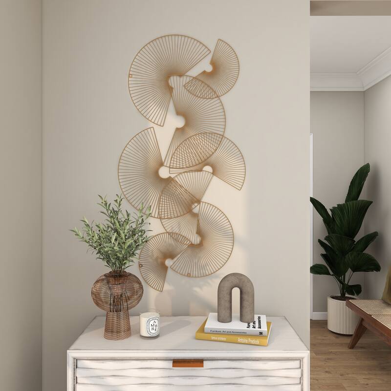 CosmoLiving by Cosmopolitan Gold Metal Crescent Overlapping Wire Fan Sunburst Home Wall Decor
