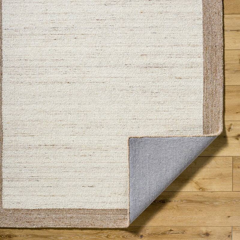 Livabliss La Puna Cottage Border Area Rug