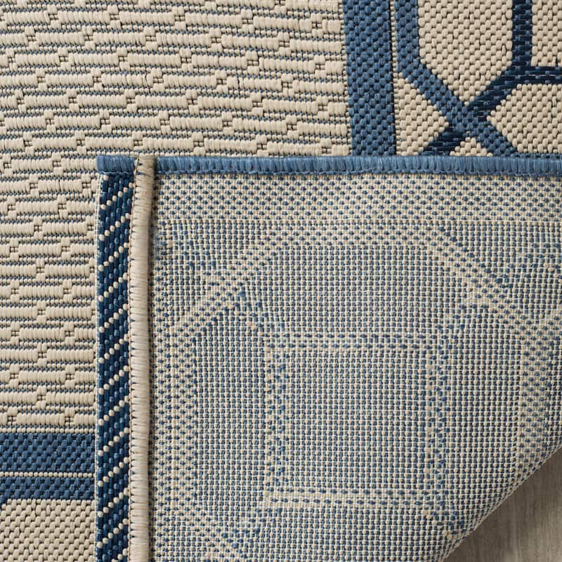 Martha Stewart by SAFAVIEH Facet Border Indoor/ Outdoor Waterproof Rug