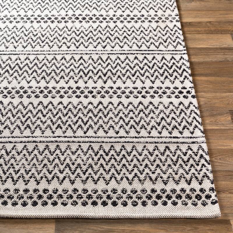 Livabliss Peggie Moroccan Chevron Cotton Area Rug