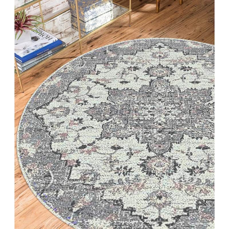 Magi Marissa Persian Medallion Area Rug - 7'6" x 7'6"R