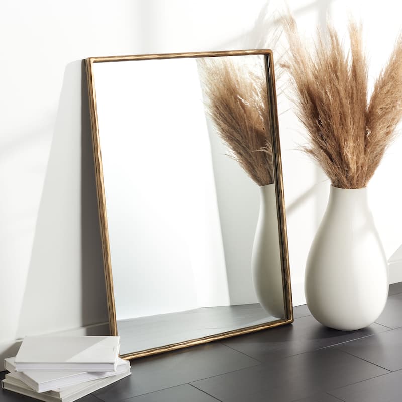 SAFAVIEH Couture Donka 30-inch Small Rectangle Metal Mirror - 30 In W x 2 In D x 40 In H - 30Wx2Dx40H