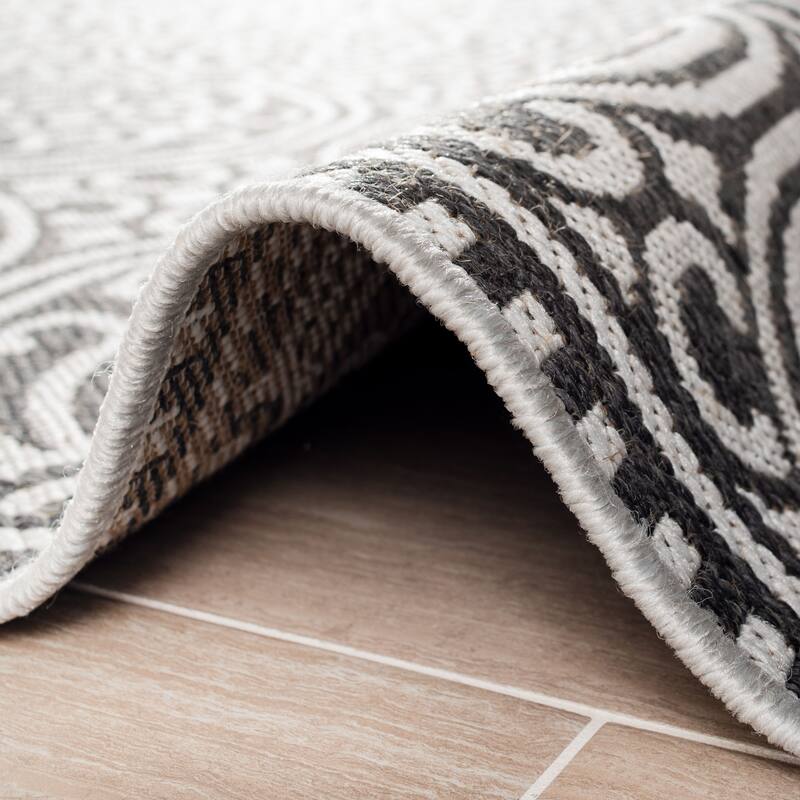 SAFAVIEH Linden Myriame Indoor/ Outdoor Waterproof Patio Backyard Rug